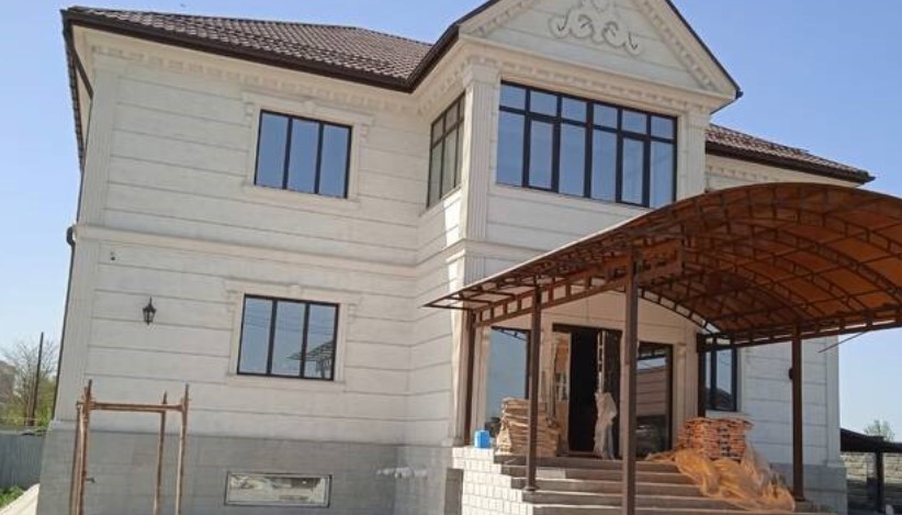 Дом из газоблока D600 — быстрая кладка